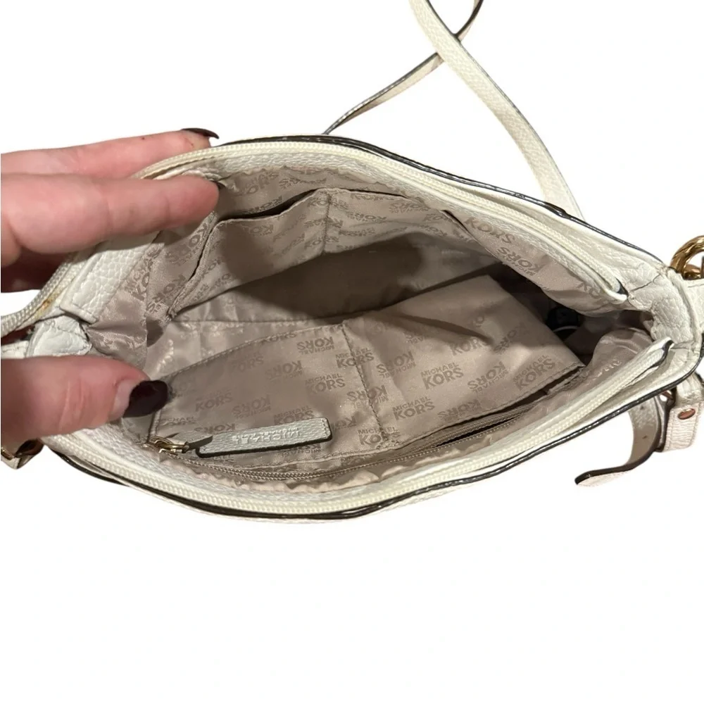 MICHAEL KORA Chic Cream Shoulder Bag